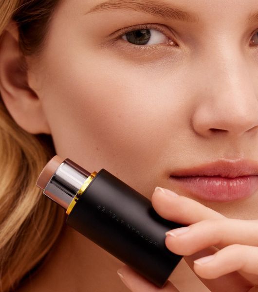Кремовий скульптор Westman Atelier Petite Face Trace Contour Stick&nbsp;Biscuit 2.5 g A00404 фото